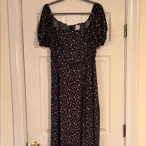 Francesca’s Ditsy Floral Midi Dress